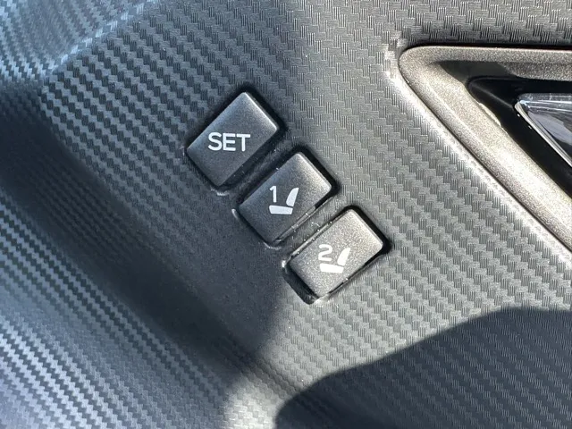 クロストレック(スバル)リミテッド 4WDディーラ-試乗車 16