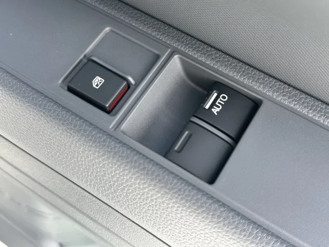 N-VAN(ホンダ)Gタイプ AT届出済未使用車 12