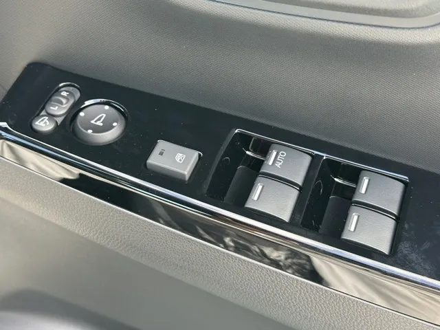 N-ONE(ホンダ)ＲＳ ６ＭＴ届出済未使用車 12