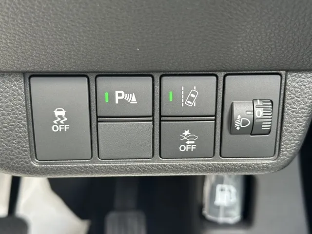 N-ONE(ホンダ)ＲＳ ６ＭＴ届出済未使用車 13