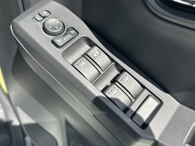タフト(ダイハツ)G ダーククロムベンチャー届出済未使用車 12