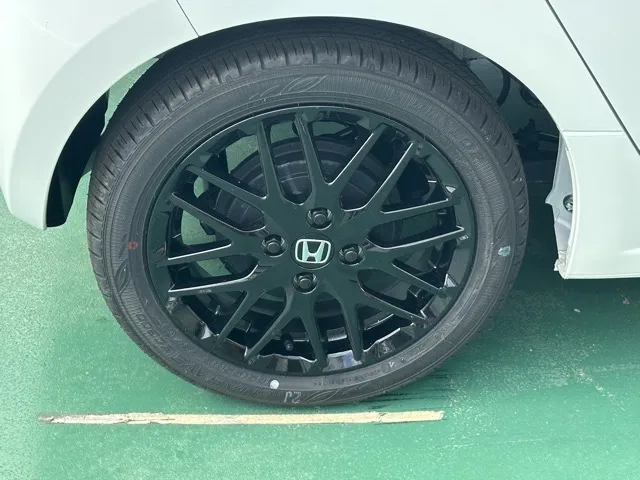 N-ONE(ホンダ)ＲＳ ６ＭＴ届出済未使用車 10