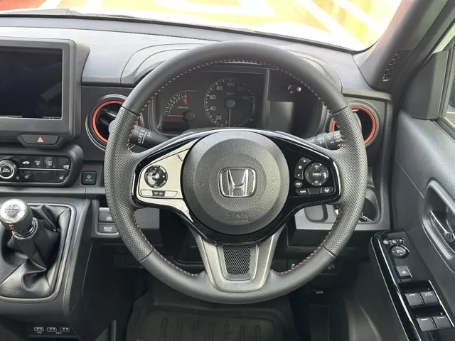 N-ONE(ホンダ)ＲＳ ６ＭＴ届出済未使用車 5