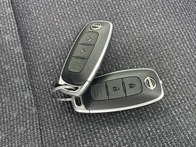 サクラ(ニッサン)G中古車 10