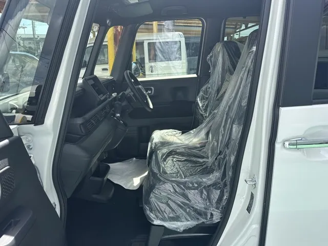 N-BOX(ホンダ)N-BOXカスタムターボ届出済未使用車 3