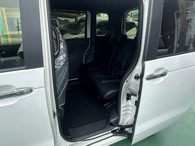 N-BOX(ホンダ)N-BOXカスタムターボ コーディネートスタイル届出済未使用車 4