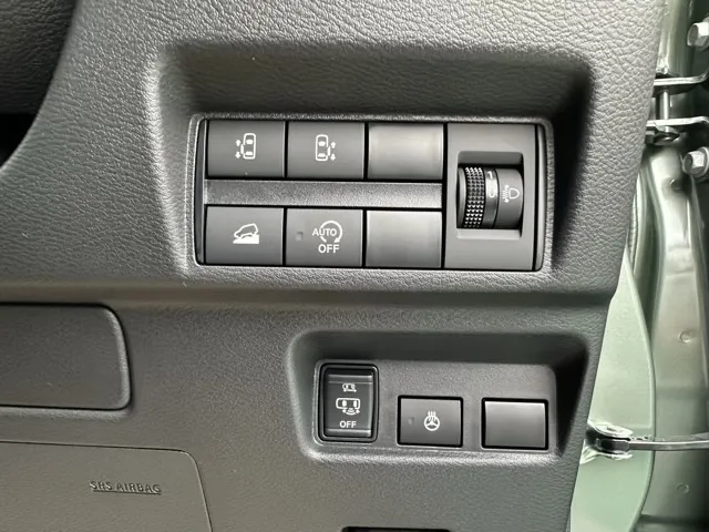 デリカミニ(三菱)Gプレミアム届出済未使用車 18
