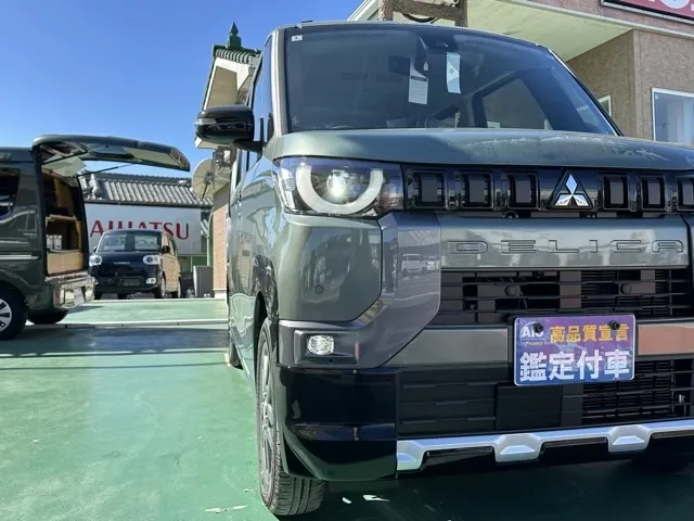 デリカミニ(三菱)Tプレミアム ４WD届出済未使用車 27