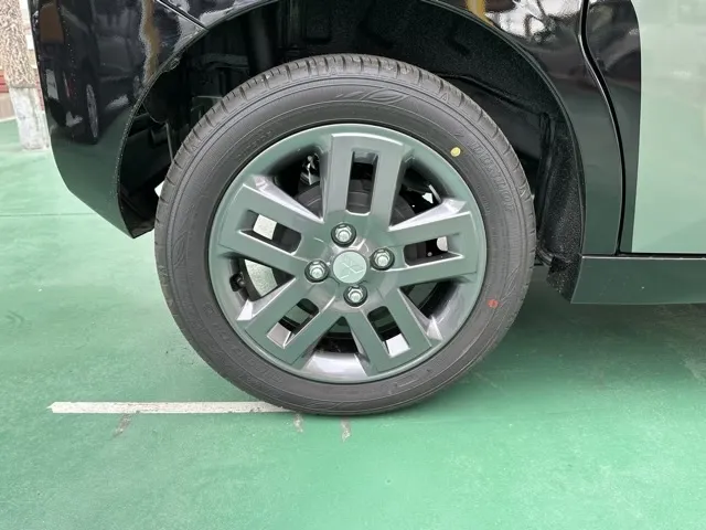 デリカミニ(三菱)Tプレミアム ４WD届出済未使用車 14