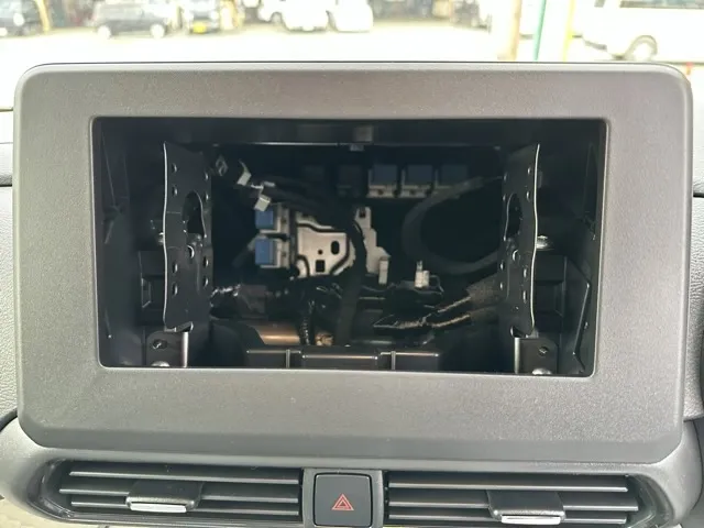 デリカミニ(三菱)Tプレミアム ４WD届出済未使用車 20