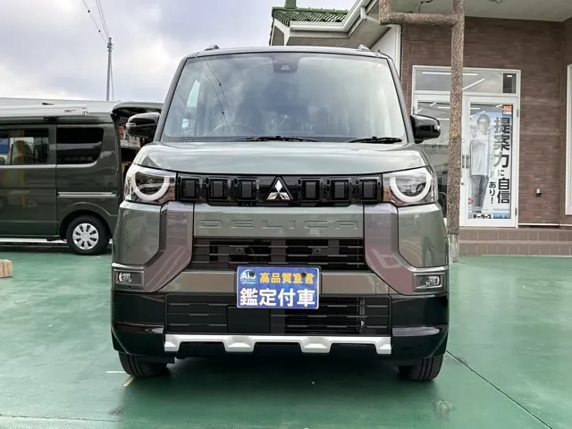 デリカミニ(三菱)Tプレミアム ４WD届出済未使用車 29