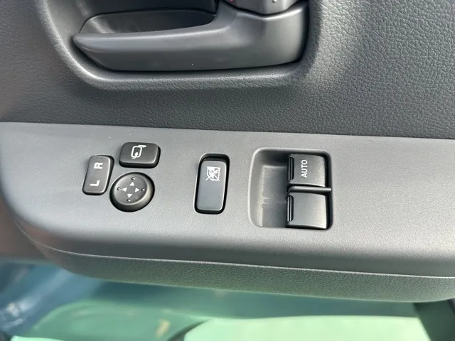 キャリートラック(スズキ)スーパーキャリイXリミテッド 4WD AT届出済未使用車 12