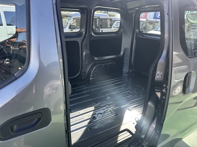 バネット(ニッサン)DX 2人乗レンタＵＰ 4