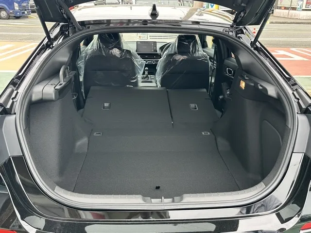 シビック(ホンダ)RS 6MT登録済未使用車 9