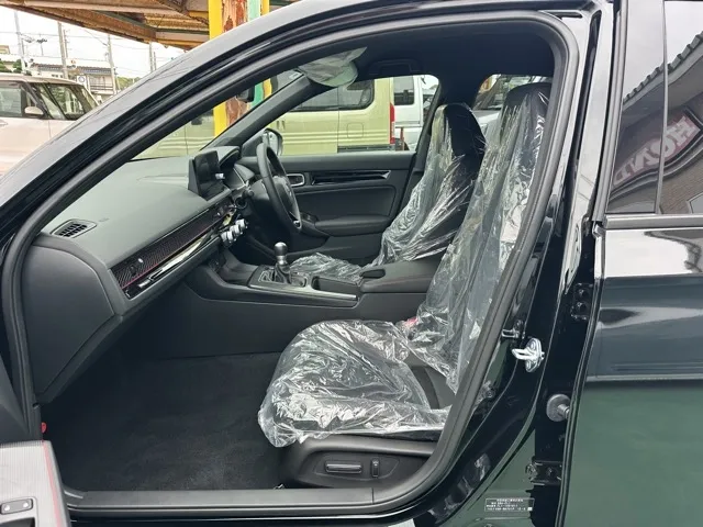 シビック(ホンダ)RS 6MT登録済未使用車 3