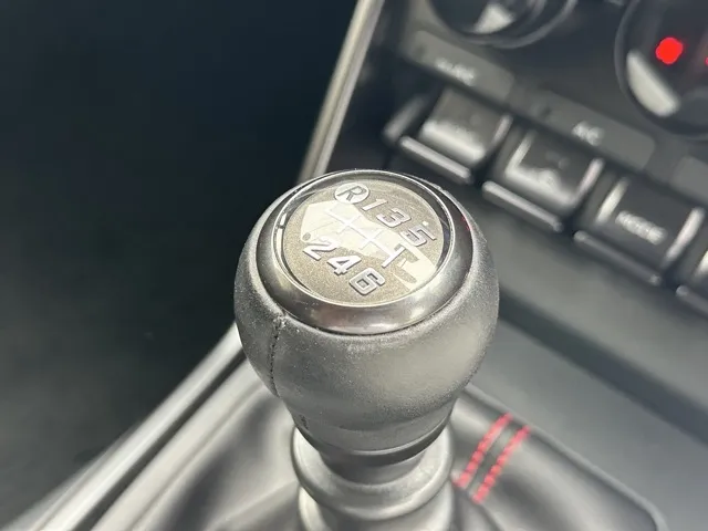 BRZ(スバル)STIスポーツ 6MT中古車 13