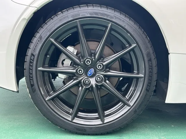 GR86(トヨタ)スバル BRZ STIスポーツ 6MT中古車 10