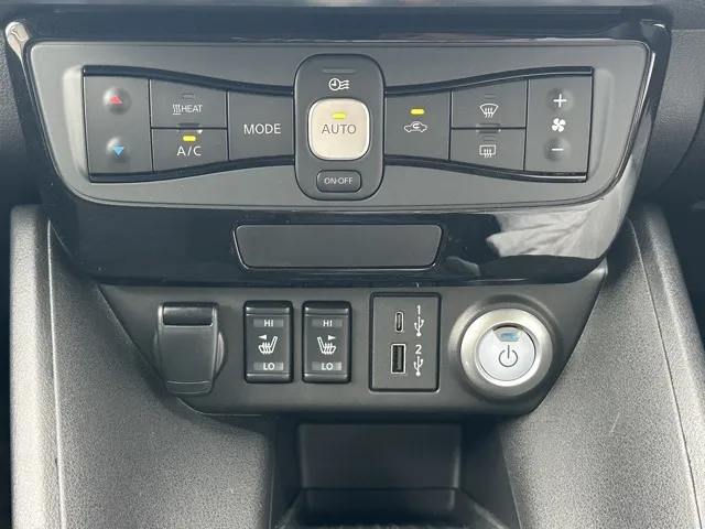 リーフ(ニッサン)ＸレンタＵＰ 17