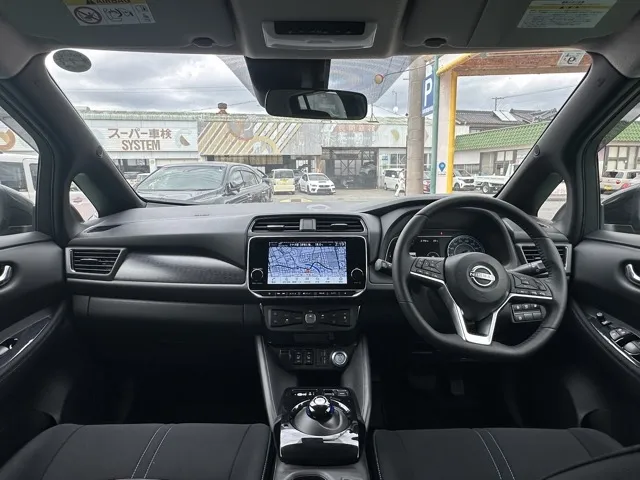 リーフ(ニッサン)ＸレンタＵＰ 5