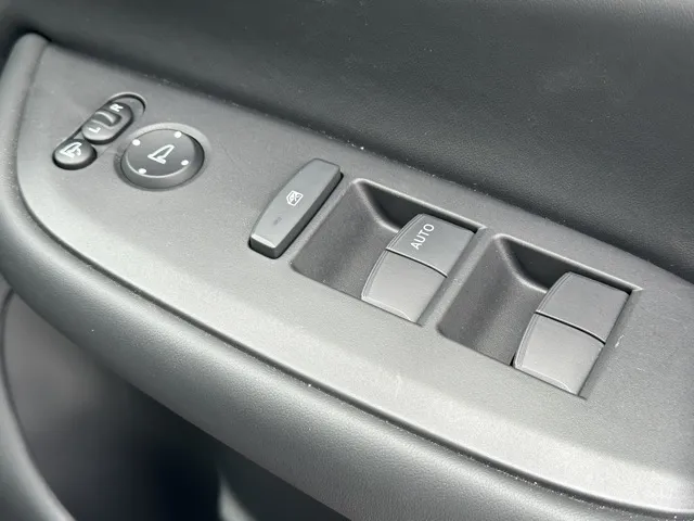 フィット(ホンダ)e：HEV ホーム ブラックスタイルディーラ-試乗車 13