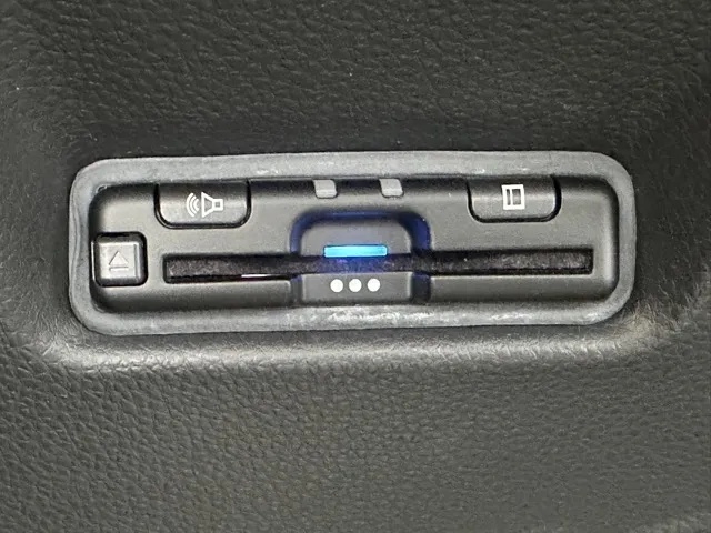 フィット(ホンダ)e：HEV ホーム ブラックスタイルディーラ-試乗車 25