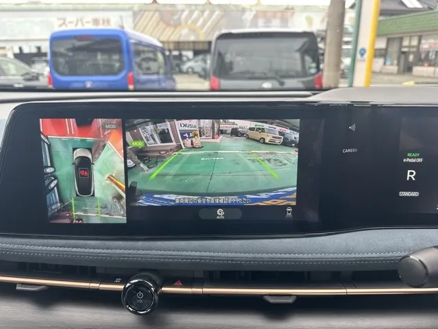 アリア(ニッサン)B9 e-4ORCE リミテッド登録済未使用車 18