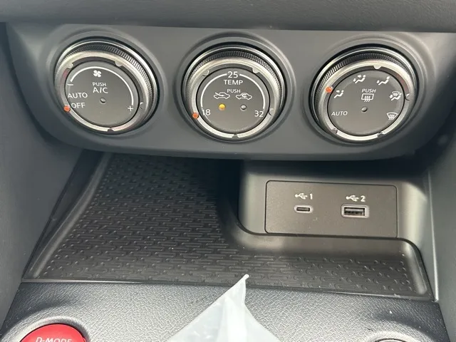 フェアレディZ(ニッサン)ニスモ AT登録済未使用車 13