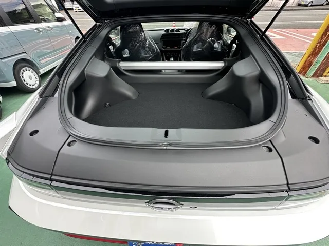 フェアレディZ(ニッサン)ニスモ AT登録済未使用車 6