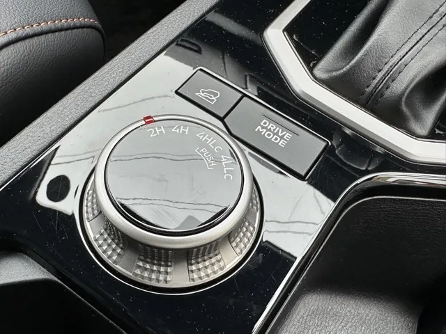 トライトン(三菱)GSRディーラ-試乗車 17