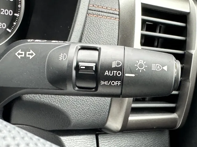 トライトン(三菱)GSRディーラ-試乗車 25