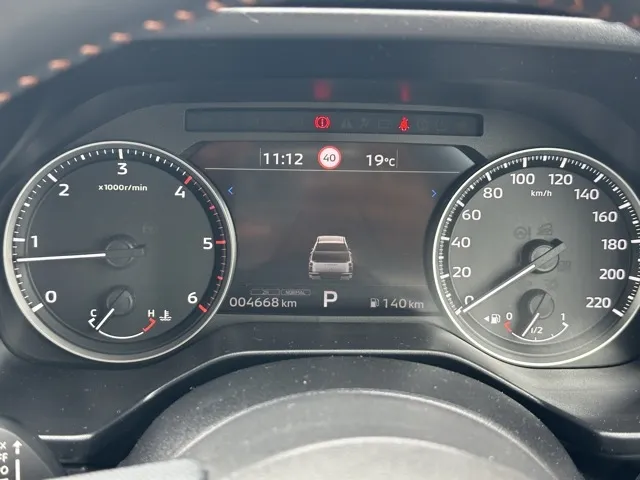 トライトン(三菱)GSRディーラ-試乗車 26