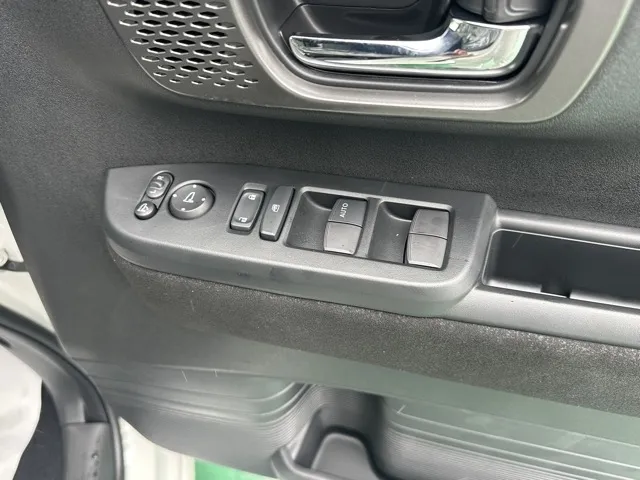 N-BOX(ホンダ)N-BOXカスタムターボ届出済未使用車 15