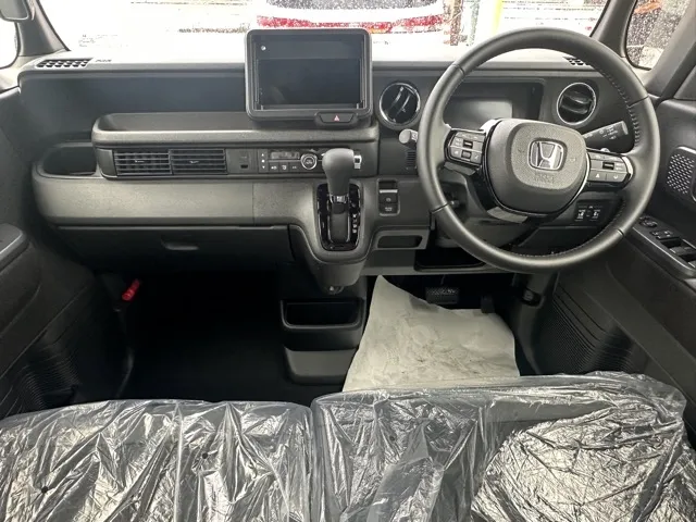 N-BOX(ホンダ)N-BOXカスタムターボ届出済未使用車 5