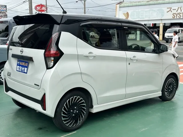 デイズ(ニッサン)ハイウェイスターＧターボ アーバンクロム中古車 12