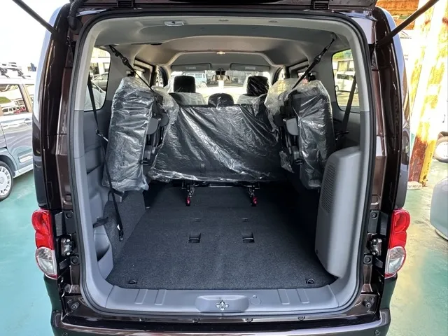 バネット(ニッサン)16X-3R 寒冷地仕様 7人乗り登録済未使用車 9