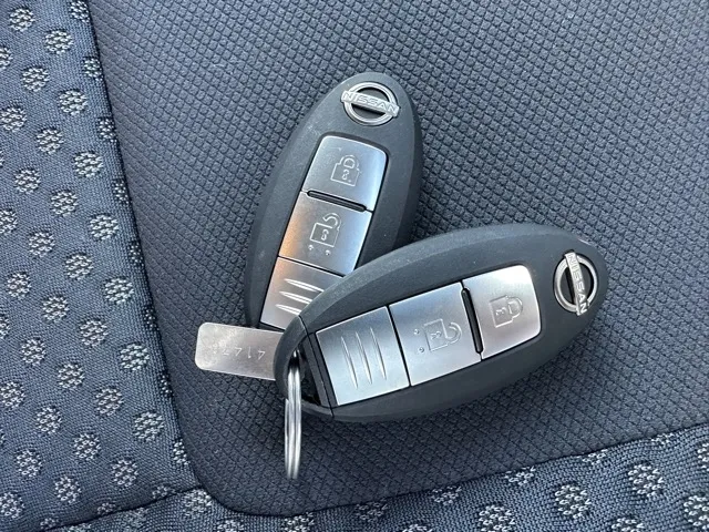 バネット(ニッサン)16X-3R 寒冷地仕様 7人乗り登録済未使用車 18