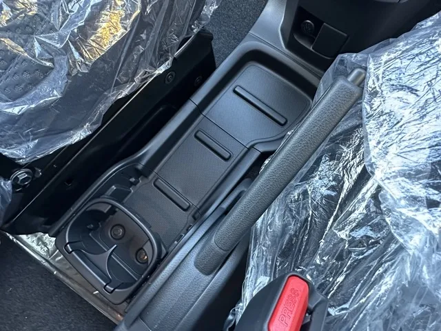 バネット(ニッサン)16X-3R 寒冷地仕様 7人乗り登録済未使用車 28