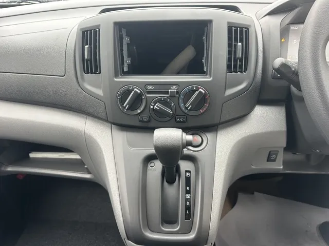 バネット(ニッサン)DX登録済未使用車 15