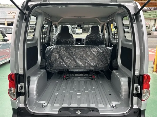 バネット(ニッサン)DX登録済未使用車 9