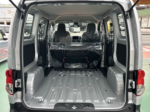 バネット(ニッサン)DX登録済未使用車 10