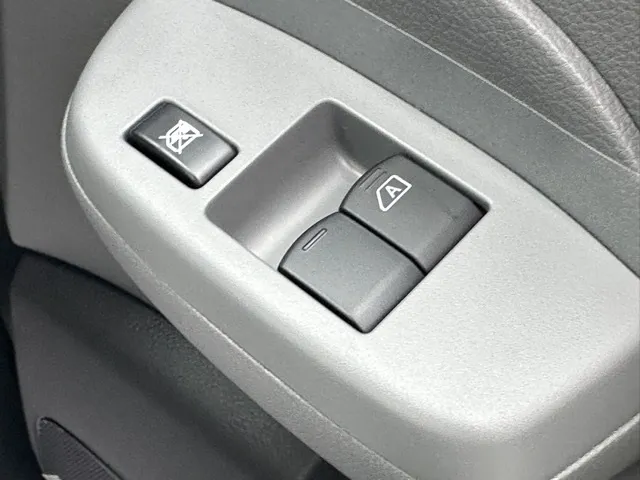 バネット(ニッサン)DX登録済未使用車 13