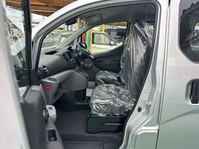 バネット(ニッサン)DX登録済未使用車 3