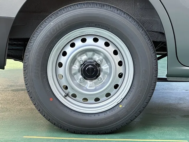 バネット(ニッサン)DX登録済未使用車 10