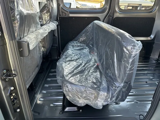 バネット(ニッサン)DX登録済未使用車 4