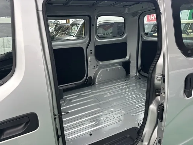 バネット(ニッサン)DX 2人乗レンタ登録済未使用車 4