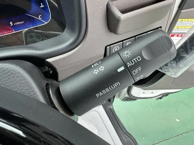 キャンター(三菱)全低床キョウカダンプ ３ｔレンタ登録済未使用車 15