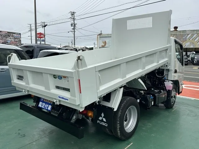 キャンター(三菱)全低床キョウカダンプ ３ｔレンタ登録済未使用車 8