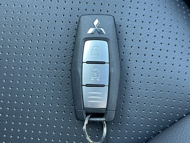 トライトン(三菱)GSR中古車 28