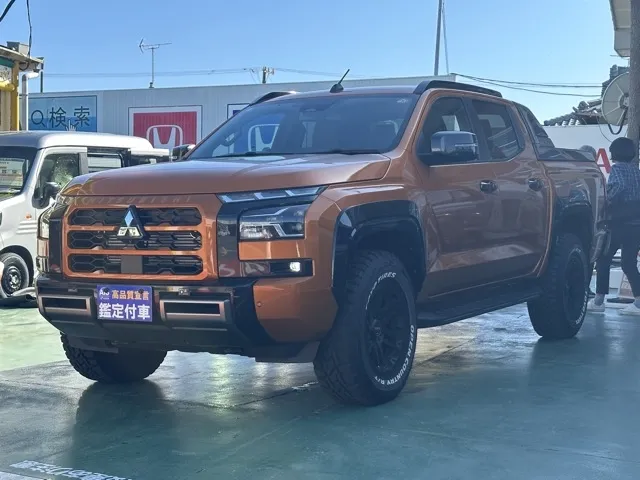 トライトン(三菱)GSR中古車 1