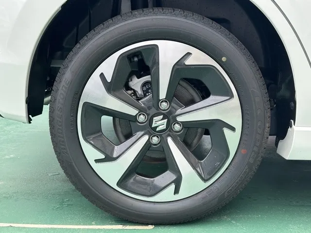 スイフト(スズキ)ハイブリッドMZ 全方位ナビ登録済未使用車 11